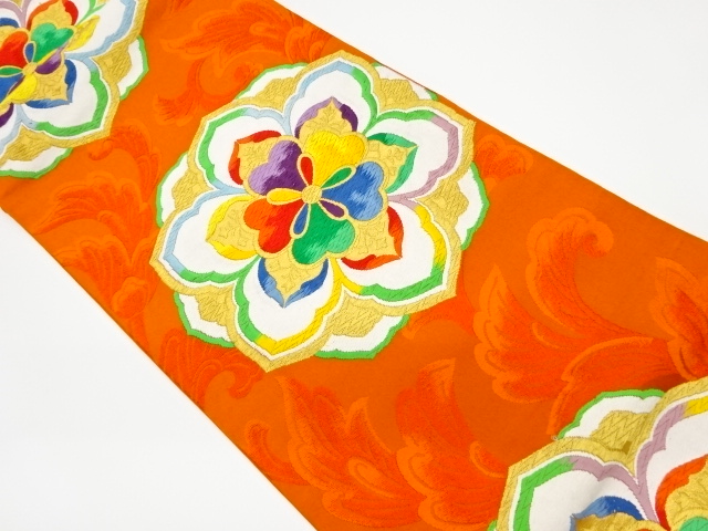 リサイクル　宝冠唐草模様織出し袋帯